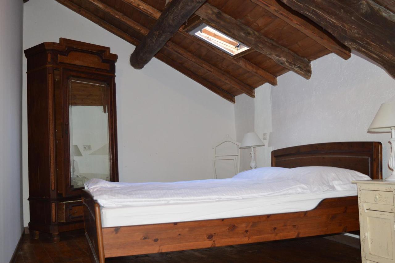 Apartamento Il Pensiero Lenno Habitación foto